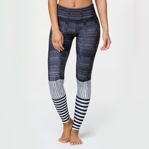 Onzie Flow Black & White Striped Graphic Leggings